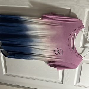 Hollister t-shirt